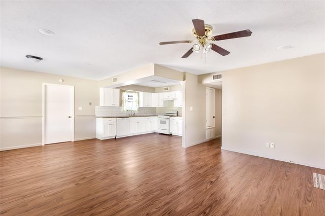 4019 Hillcrest Street, Liberty, TX 77575