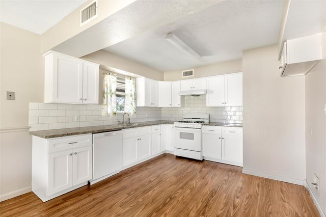 4019 Hillcrest Street, Liberty, TX 77575