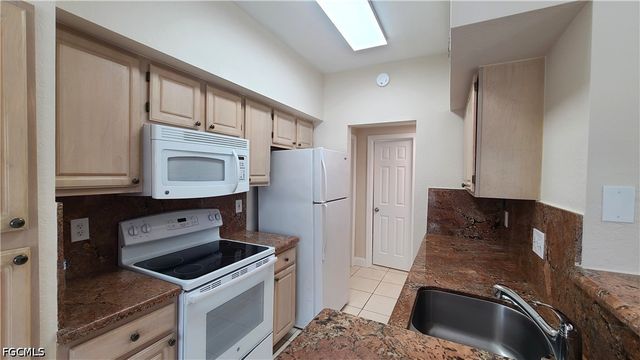 23500 Walden Center DR 202, Estero, FL 34134