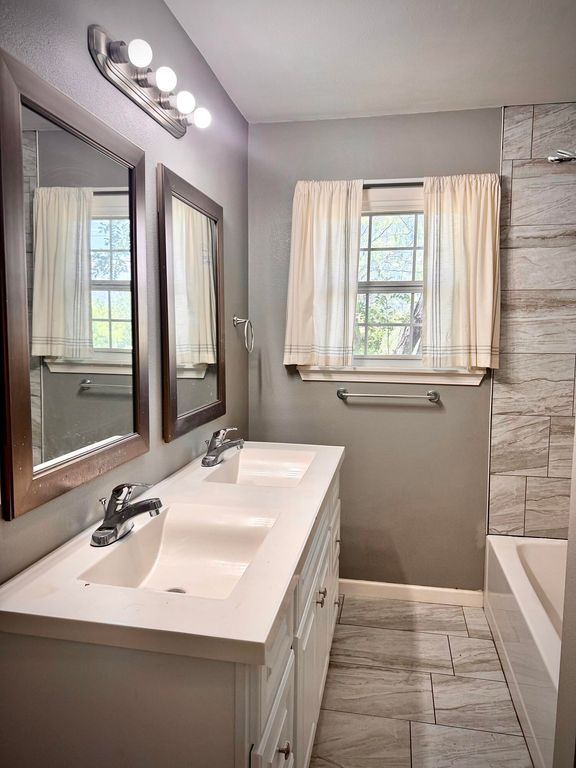 Image 10 of property listing at 2926 Field Street, San Angelo, TX 76901