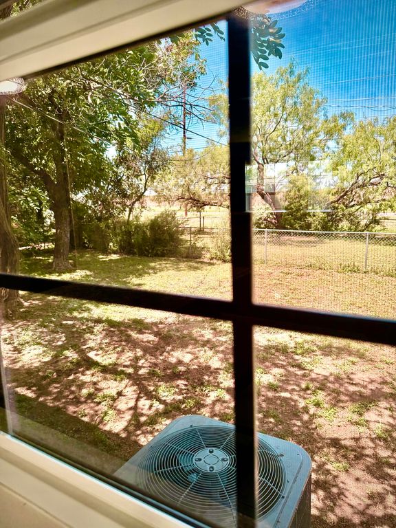 Image 17 of property listing at 2926 Field Street, San Angelo, TX 76901