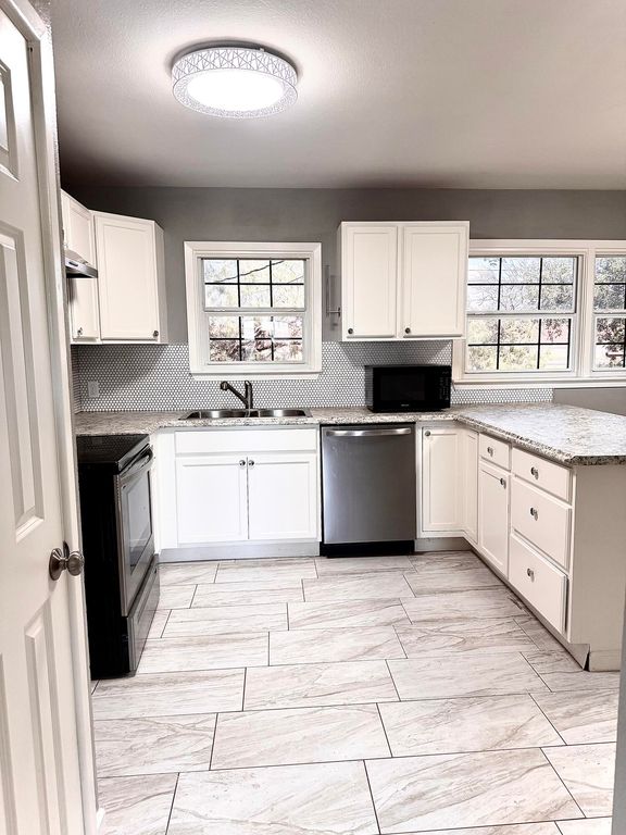 Image 4 of property listing at 2926 Field Street, San Angelo, TX 76901