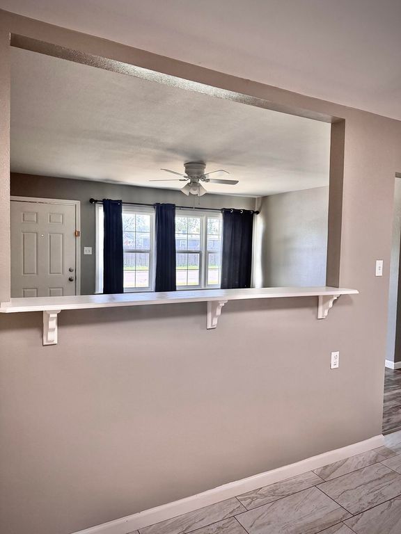 Image 8 of property listing at 2926 Field Street, San Angelo, TX 76901