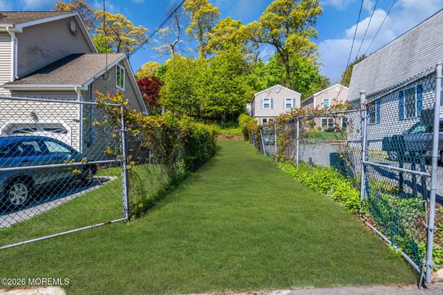 212 Linden Avenue, Highlands, NJ 07732
