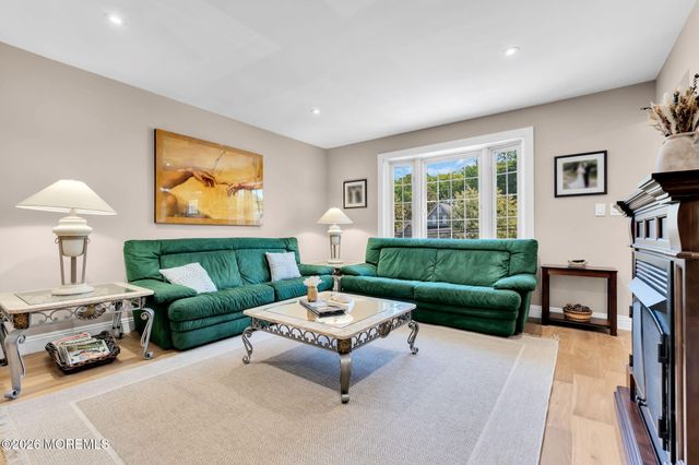 212 Linden Avenue, Highlands, NJ 07732