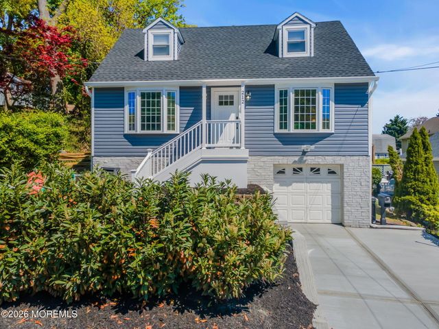 212 Linden Avenue, Highlands, NJ 07732