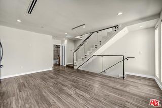 1963 N Beachwood Drive 1/2, Los Angeles, CA 90068