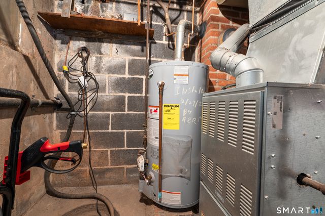 22 Tyler Circle, Manchester, CT 06040