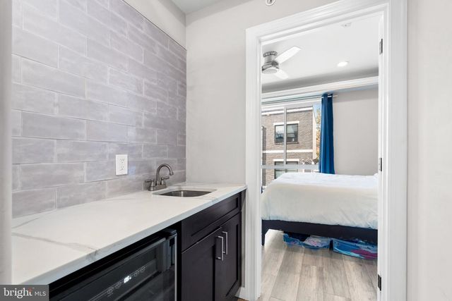 1528 W SEYBERT ST, Philadelphia, PA 19121