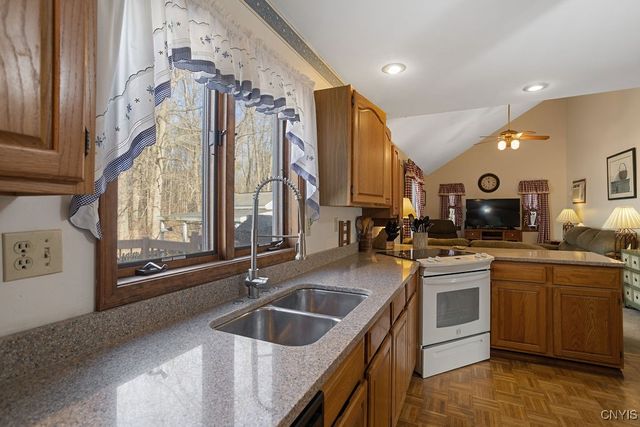 7497 Kirkville Road, Manlius, NY 13057