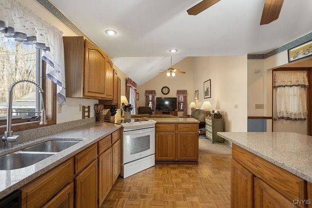 7497 Kirkville Road, Manlius, NY 13057