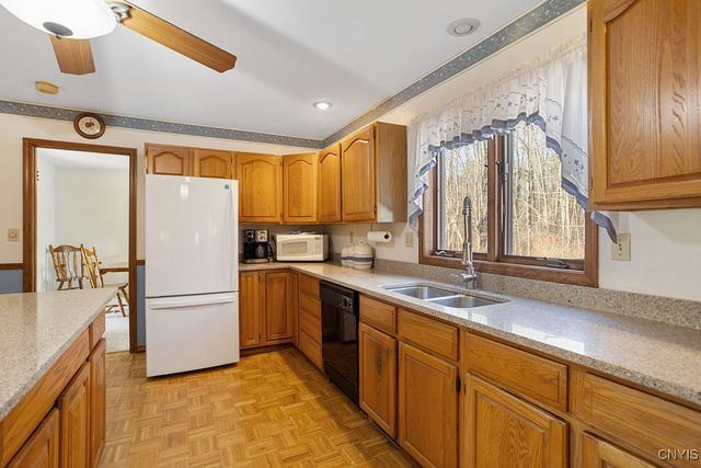 7497 Kirkville Road, Manlius, NY 13057