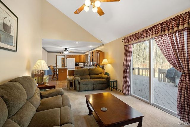 7497 Kirkville Road, Manlius, NY 13057