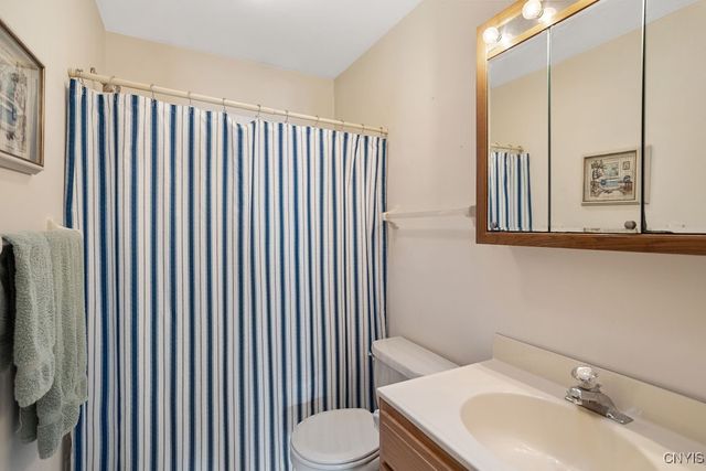 7497 Kirkville Road, Manlius, NY 13057