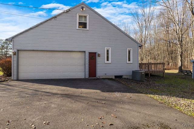 7497 Kirkville Road, Manlius, NY 13057