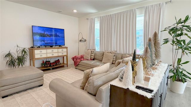 727 ANNABELL RIDGE ROAD, Minneola, FL 34715