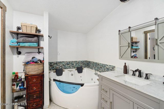 930 Moon Gulch Rd, Kellogg, ID 83837