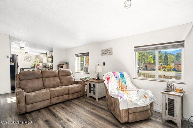 930 Moon Gulch Rd, Kellogg, ID 83837