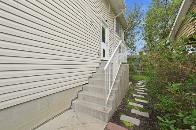 2783 W 5400 S, Roy, UT 84067