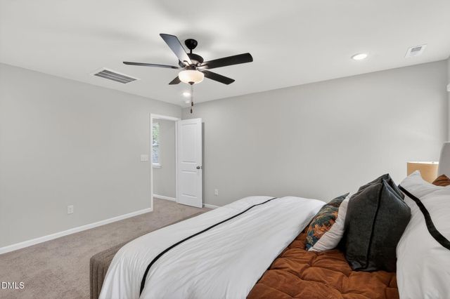 120 Knotts Loop, Lillington, NC 27546