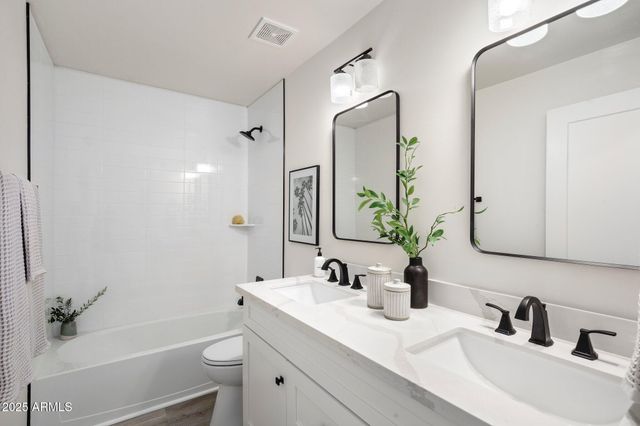 3114 N 68TH Street, Scottsdale, AZ 85251