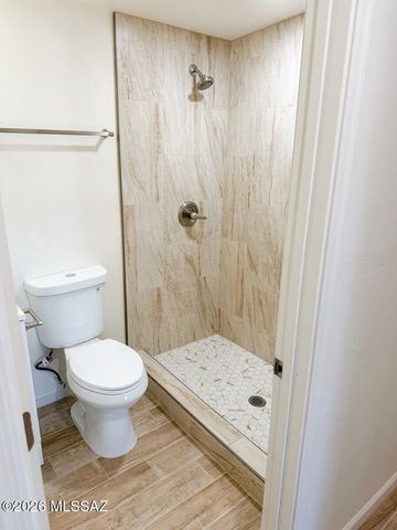2151 S Howard Stravenue, Tucson, AZ 85713