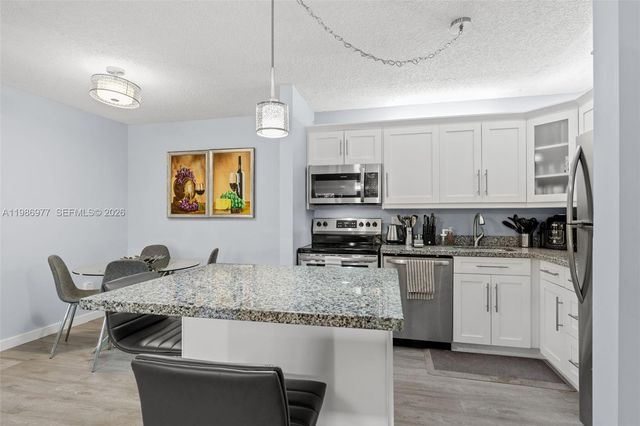 10709 W Clairmont Circle 111, Tamarac, FL 33321