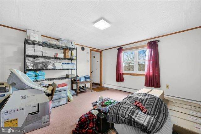 24 S SCHOOL ROW ST, Pottsville, PA 17901