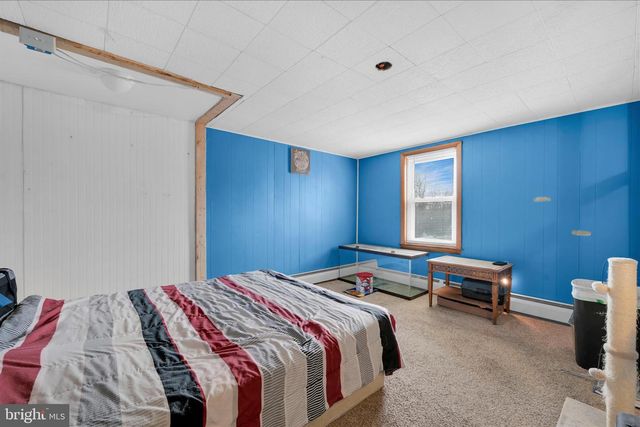 24 S SCHOOL ROW ST, Pottsville, PA 17901