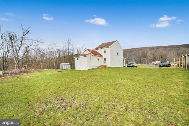 24 S SCHOOL ROW ST, Pottsville, PA 17901