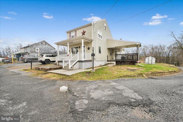 24 S SCHOOL ROW ST, Pottsville, PA 17901