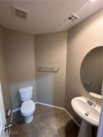 8112 Cathedral Range Court, Las Vegas, NV 89139