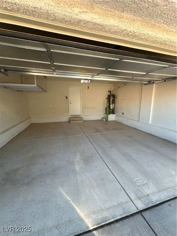 8112 Cathedral Range Court, Las Vegas, NV 89139