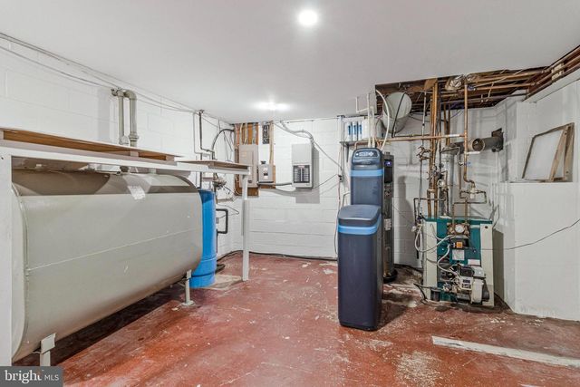 4500 OAK HILL RD, Rockville, MD 20853