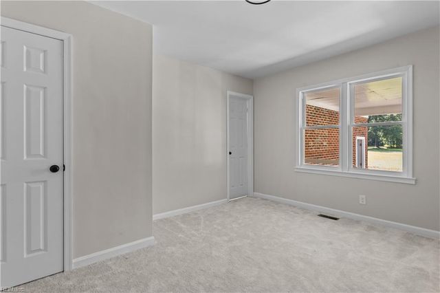 727 Dutch RD, Suffolk, VA 23437