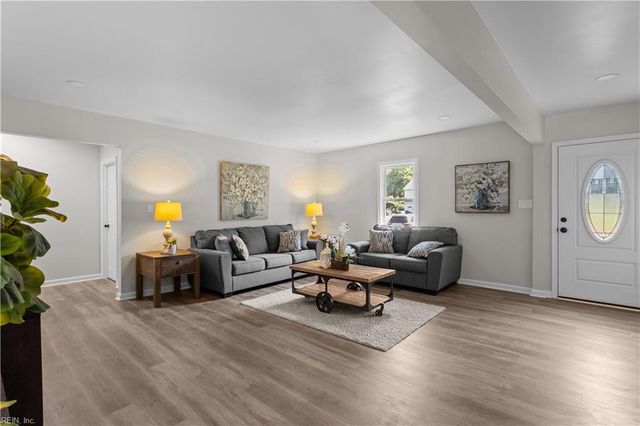 727 Dutch RD, Suffolk, VA 23437