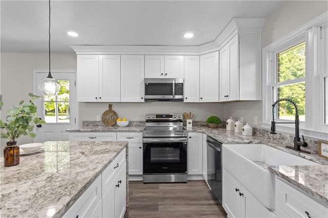 727 Dutch RD, Suffolk, VA 23437