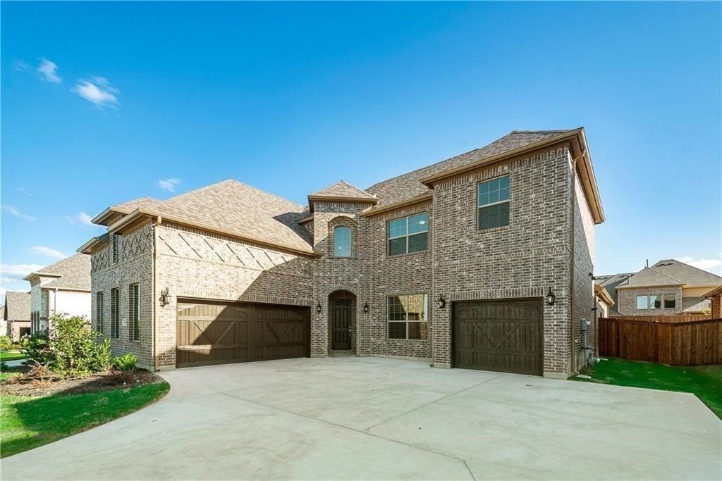 305 Featherstone Drive, Rockwall, TX 75087