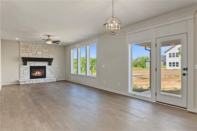 6100 Barth Road, Shawnee, KS 66226