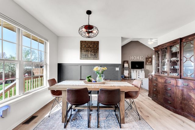 5462 W Lombard Street, Springfield, MO 65802