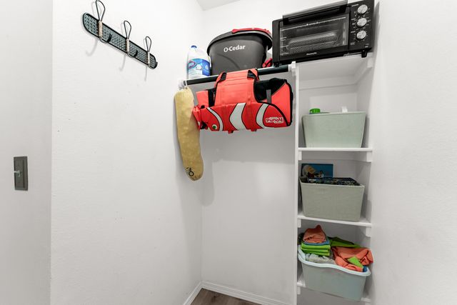 5462 W Lombard Street, Springfield, MO 65802