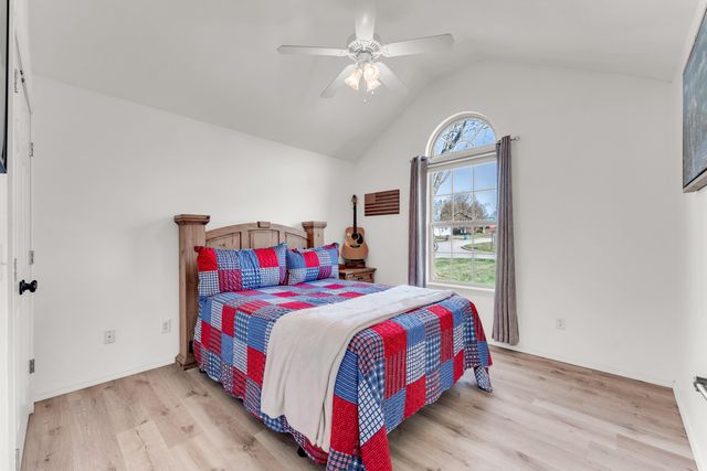 5462 W Lombard Street, Springfield, MO 65802