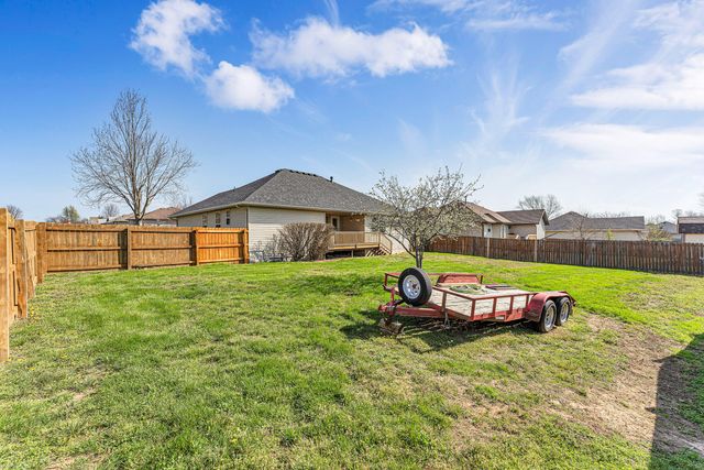 5462 W Lombard Street, Springfield, MO 65802