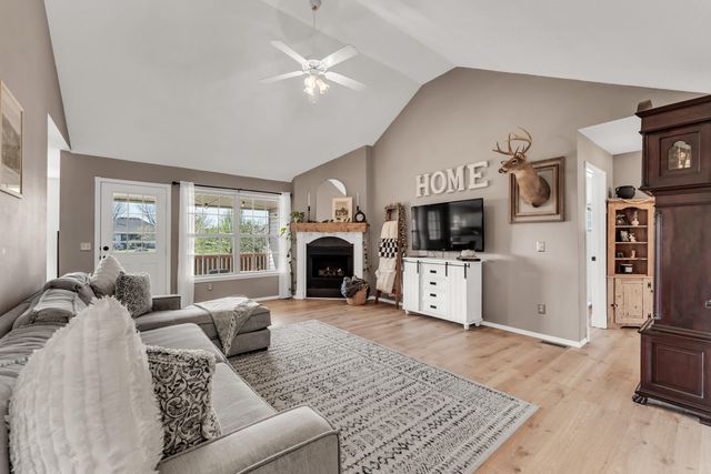 5462 W Lombard Street, Springfield, MO 65802