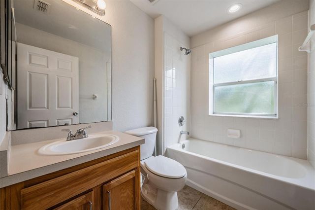 1827 HAMMOCKS AVENUE 1827, Lutz, FL 33549