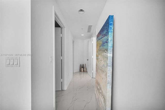 17111 Biscayne Blvd 1701, North Miami Beach, FL 33160