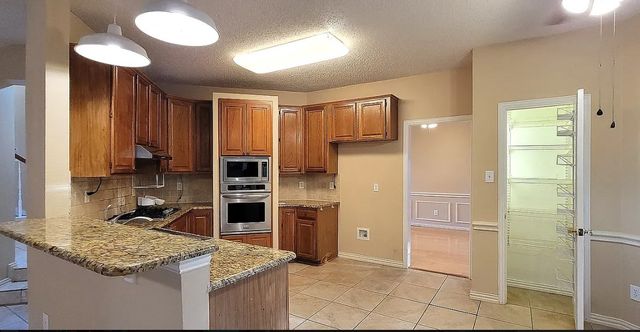 9807 Sunrise Court, Irving, TX 75063