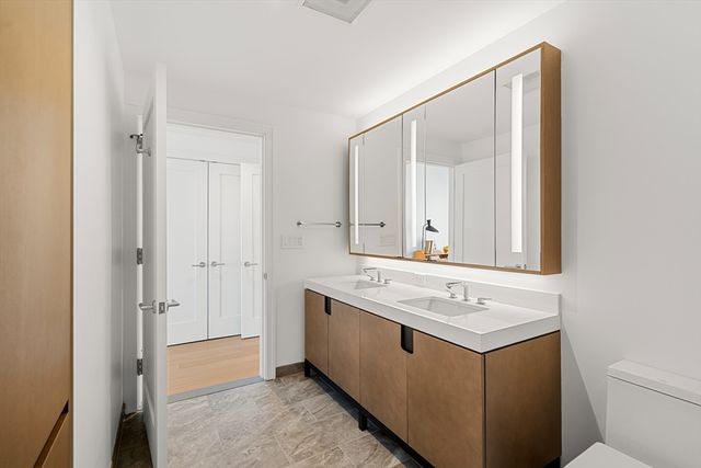 370-380 Harrison Ave 1008, Boston, MA 02118