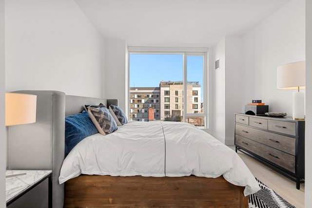 370-380 Harrison Ave 1008, Boston, MA 02118