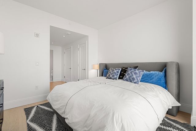 370-380 Harrison Ave 1008, Boston, MA 02118